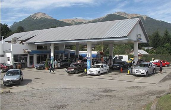 Preocupa el faltante de combustible en la previa del fin de semana largo