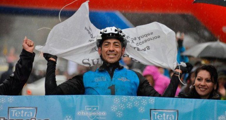 LA PROMESA QUE RICARDO CURRUHUINCA LE HIZO A SU PAP&Aacute; Y LO IMPULS&Oacute; A VOLVER A CORRER