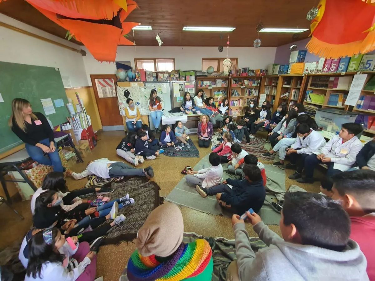 Alumnos y Docentes de Junín de los Andes, se capacitaron sobre Diversidad