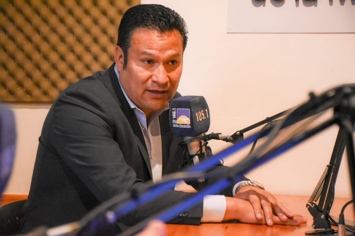 El Ministro Llancafilo habló sobre la situación de las escuelas en San Martín
