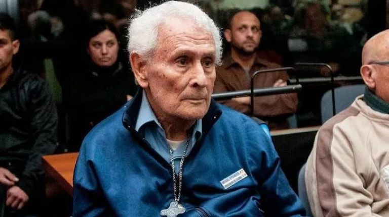 Murió el represor Miguel Etchecolatz a los 93 años